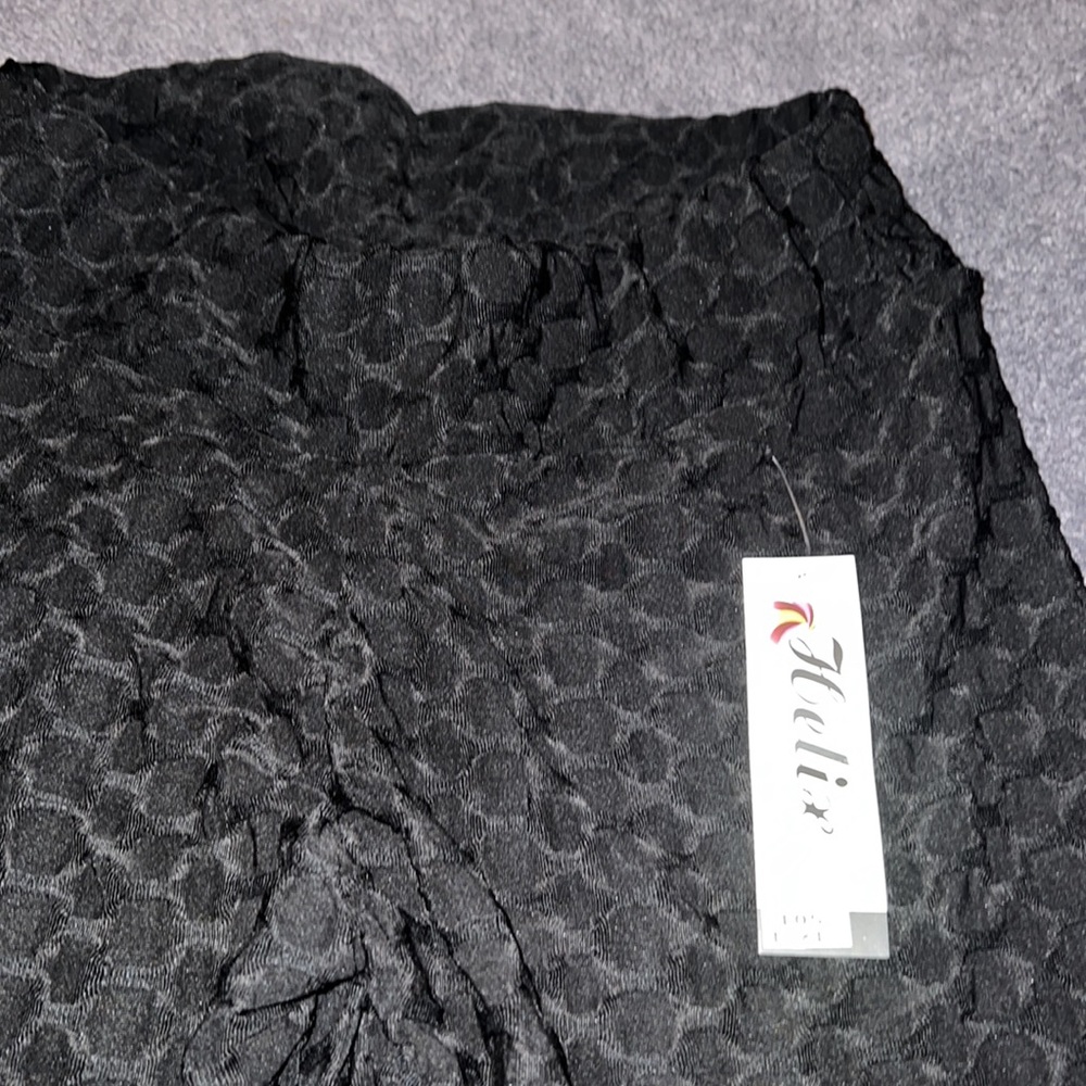 Helix shorts - Picture 3 of 3